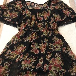 Floral women’s mini dress.